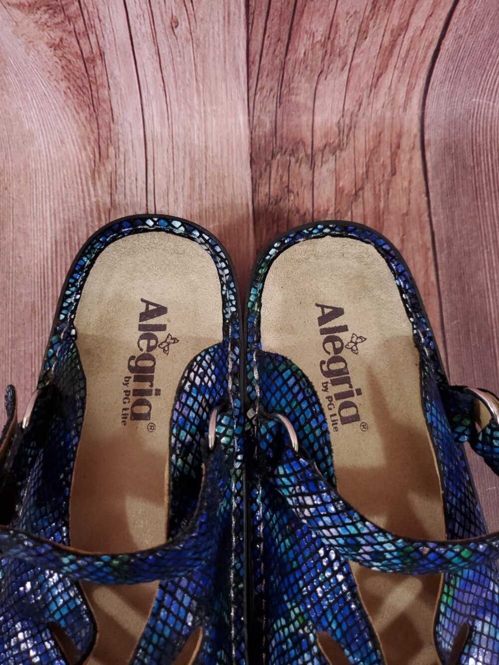*READ* Alegria Freesia Clogs Mules Womens US 9 EU 39 Iridescent Blue FRE-388 - Picture 9 of 15